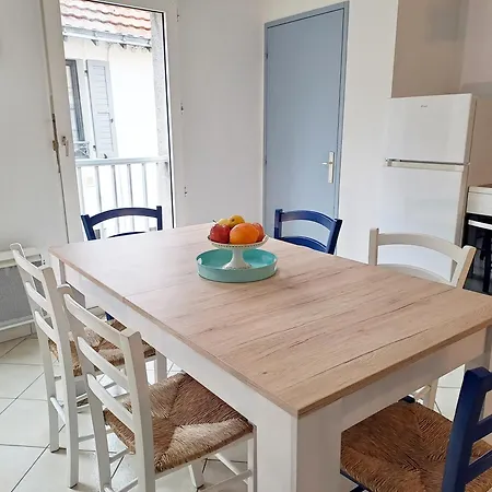 Centre Tout-a-pied Lumineux 2 1 A 6 Pers Apartman Pornic